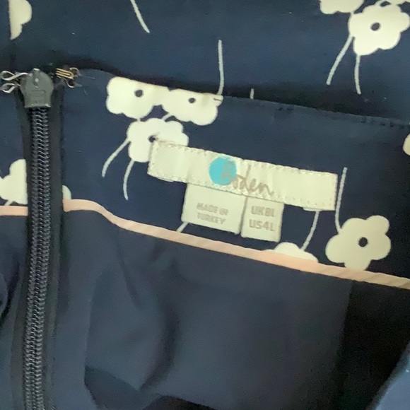 Boden Navy Floral Pencil Skirt 4L - Picture 6 of 8